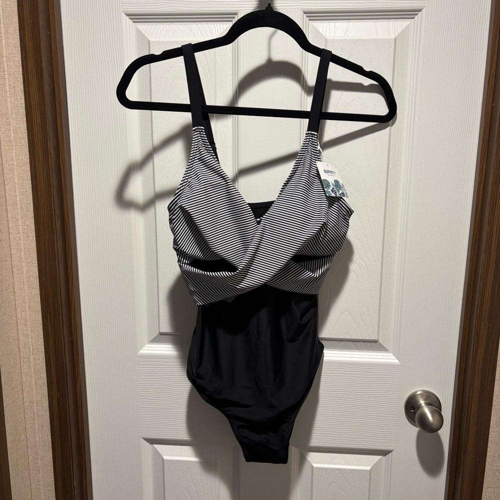 B2Prity Classic Black and White Striped Women's Swimsuit NWT